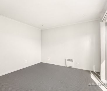 2/19 Larson Avenue, Tarneit - Photo 1