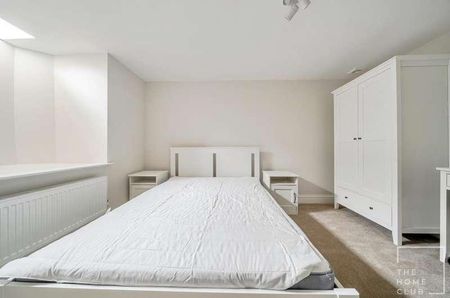 Grosvenor Road, Aldershot, GU11 - Photo 4