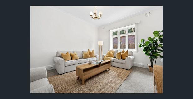 Expansive Federation Home in a Prime Location - Photo 1