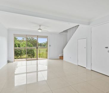 TWO LEVEL TOWNHOUSE - WALK TO BEACH! - Photo 1