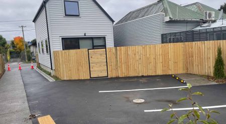 3/163, Borsesley Street,Philipstown - Photo 2