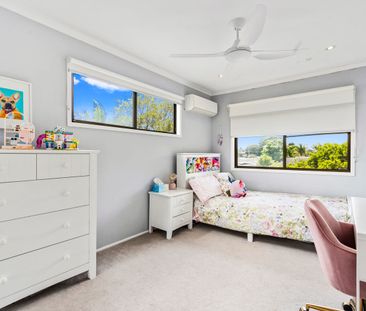 Immaculate Home with a Large Shed & Side Access! - Photo 4