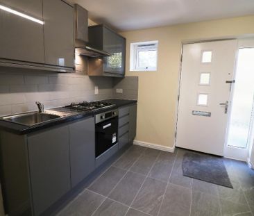 2 bedroom terraced house to rent - Photo 6