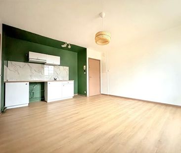 Location Appartement 2 pièces 32m² BRIVE LA GAILLARDE 19100 - Photo 2