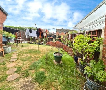 3 bedroom house to rent Harter Row, Worcester, WR4 - Photo 2