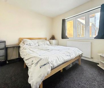 1 bedroom end of terrace house to rent - Photo 2