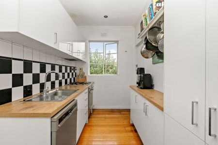 Unit 6/2 Southey Street, Elwood. - Photo 3