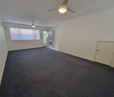 For Rent - Tidy and Spacious Two Bedroom Unit&period; - Photo 6