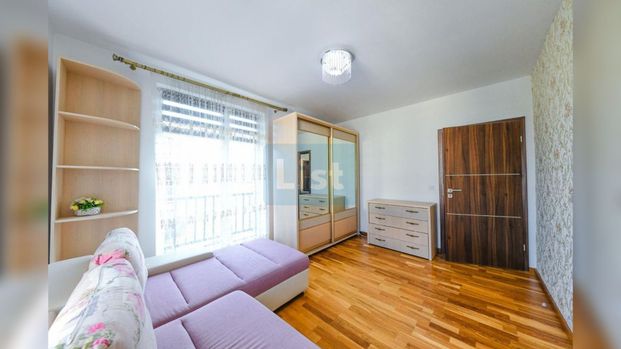C0MISION 0%! 3 camere 75,5mp, 2 bai, etajul 4/4, imobil 2019, parcare - Photo 1
