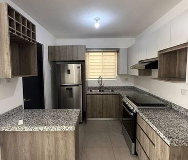 Casa en renta en Torento Residencial, Apodaca - Photo 2