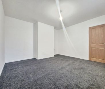 3 bedroom House To Let - Photo 4