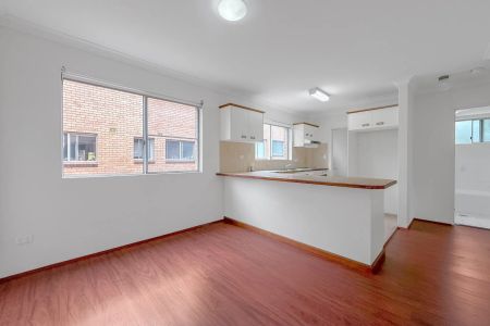 1/100 O'Connell Street, North Parramatta. - Photo 2