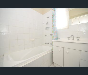 20 Gould Road, Elizabeth Park, SA 5113 - Photo 2