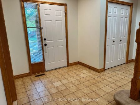 Property For Lease | W9239367 - Photo 3