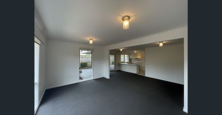 MODERN & FRESHLY UPDATED 2 BEDROOM UNIT - Photo 4
