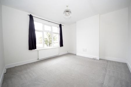 2 bedroom maisonette to rent - Photo 4