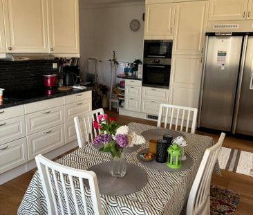 Köpenhamnsgatan, Kista - Photo 2