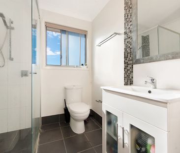 Smart, Stylish & Superbly Located - Photo 5