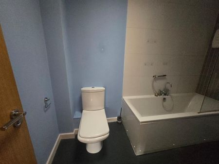 High Street, Bromley BR1, London - Photo 3