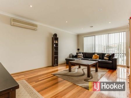 34 Bounty Way, Berwick VIC - Photo 3