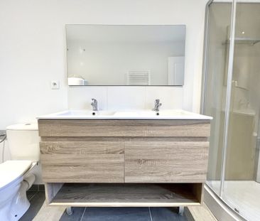 Location Appartement 2 pièces 61m² ROUBAIX 59100 - Photo 5