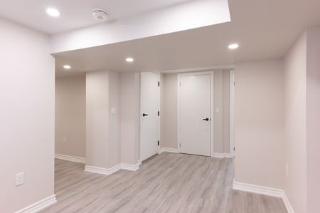 For Lease - 6 Bellvare Crescent, Toronto, Ontario - Photo 3