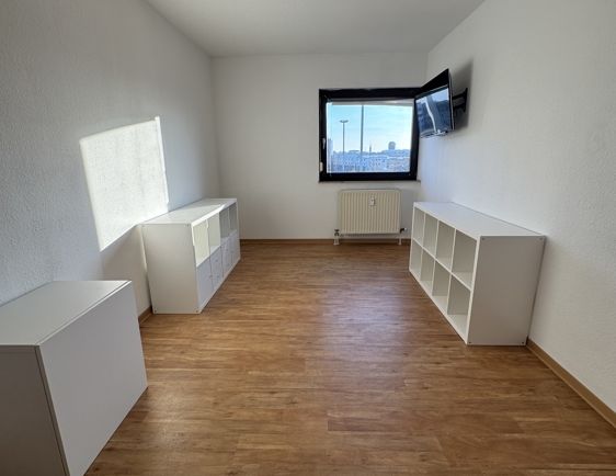 Modernisiertes und teilmöbliertes 1-Zimm ... - Foto 1