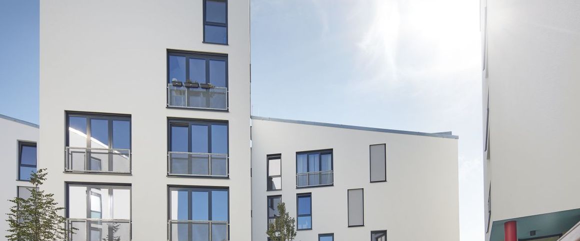 Rollstuhlgerecht mit Einbauküche - Smarte Wohnung in Adlershof - Photo 1