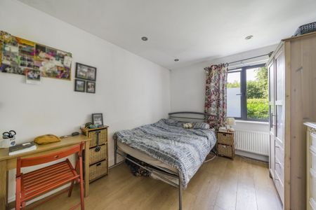 Manor Gardens, Holloway, London, N7 - Photo 3