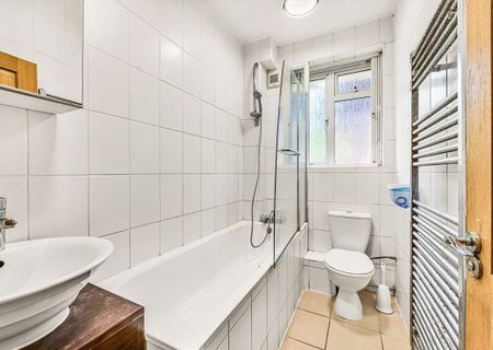 County Street - Photo 4