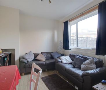 4 bedroom terraced house to rent - Photo 1