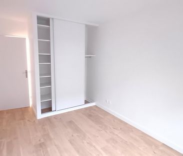 location Appartement T4 DE 86.6m² À PARIS - Photo 4