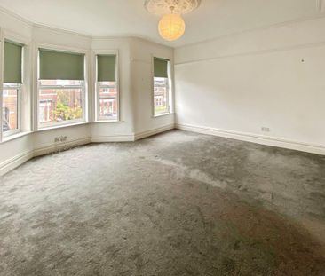 5 bedroom semi-detached house to rent - Photo 1