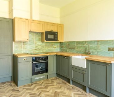 2 Bed Flat, Alma Road, BS8 - Photo 4