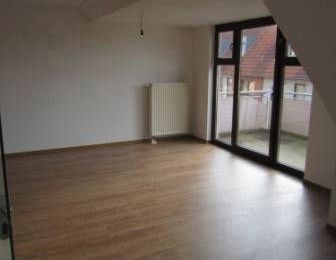 Moderne 4-Zimmer-DG-Wohnung mit 2 Balkonen - Foto 1