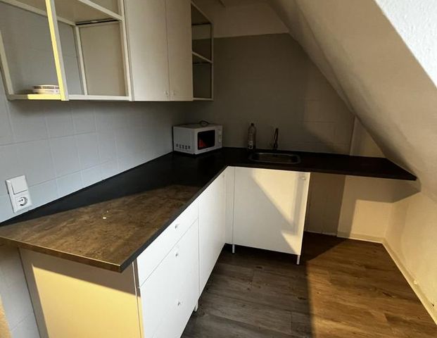 Zentrale, helle 1,5-Zimmer-Wohnung in Nürtingen - Photo 1