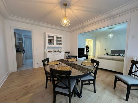 Location Appartement 3 pièces 110m² - Photo 3