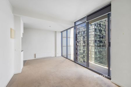 2105/22-40 Wills Street, Melbourne - Photo 2