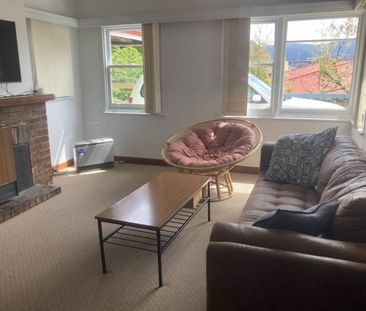 Two-Bedroom Home in Prime Mount Stuart Location - Photo 6