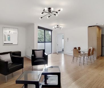 2 bedroom mews to rent - Photo 1