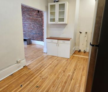 For Lease - 118 St. Paul Street Unit# 2A, St. Catharines, Ontario - Photo 3