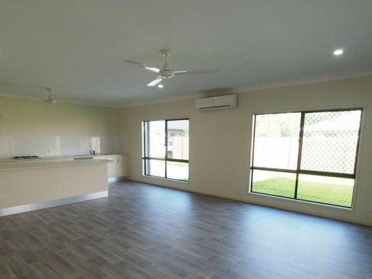 SOUTHSIDE GEM!!!! - Photo 1