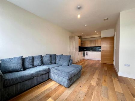 1 bedroom flat to rent - Photo 3