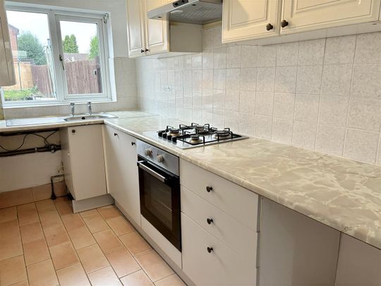 Belvoir Road, Coalville - Photo 1