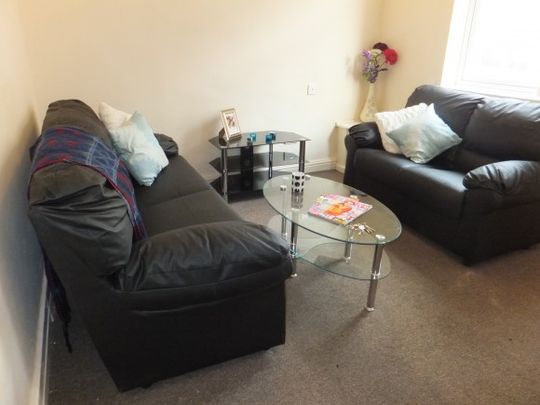5 DOUBLE ROOMS, POPULAR STUDENT LOCATION, STAFFS UNI, STOKE-ON-TRENT - Photo 1