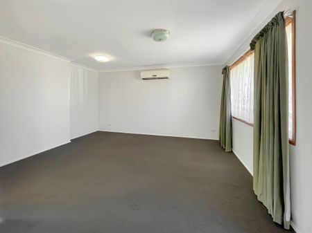 Two bedroom duplex in east Dubbo - Photo 3