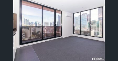 Spacious 2 bed aparmtment with balcony - Photo 2