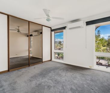 Spacious 4 bedroom family home in quiet leafy location. - Photo 3