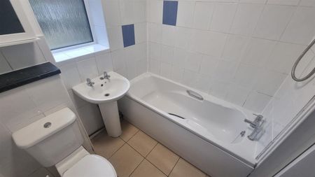 2 BED Maisonette To rent - Photo 4