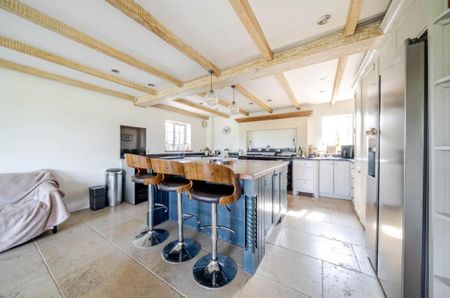 3 bedroom detached house to rent - Photo 4